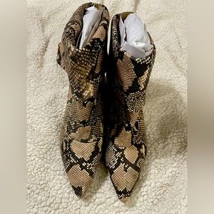 Cute snake print kitty heel ankle boots
